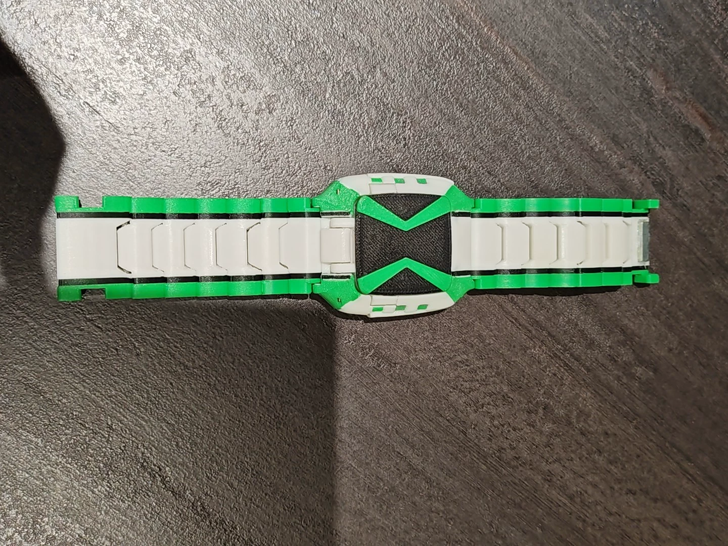 Ben 10 Ultimatrix V2 (Albedo Ultimate Omnitrix – Prop Version) photo review