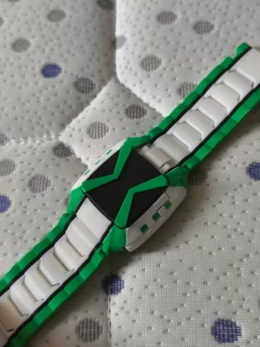 Ben 10 Ultimatrix V2 (Albedo Ultimate Omnitrix – Prop Version) photo review