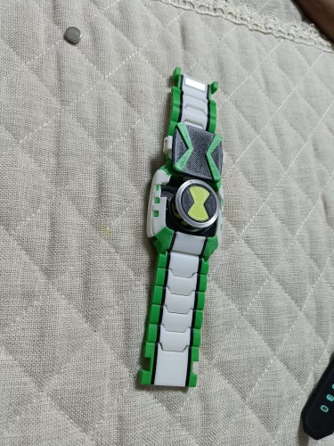Ben 10 Ultimatrix V2 (Albedo Ultimate Omnitrix – Prop Version) photo review