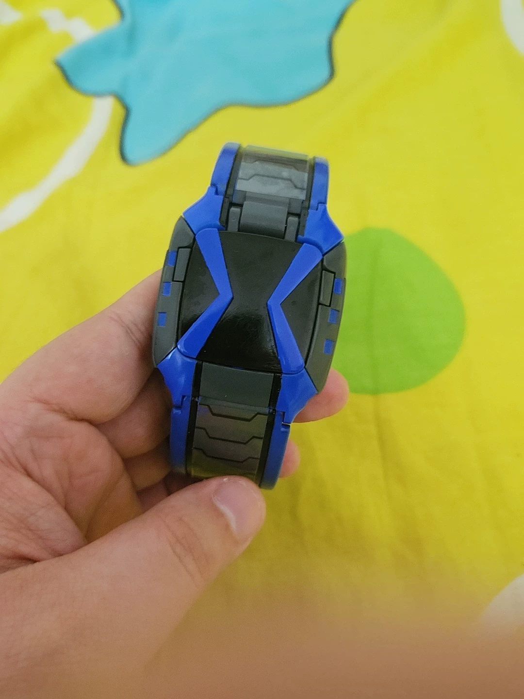 Ben 10 Ultimatrix V2 (Albedo Ultimate Omnitrix – Prop Version) photo review