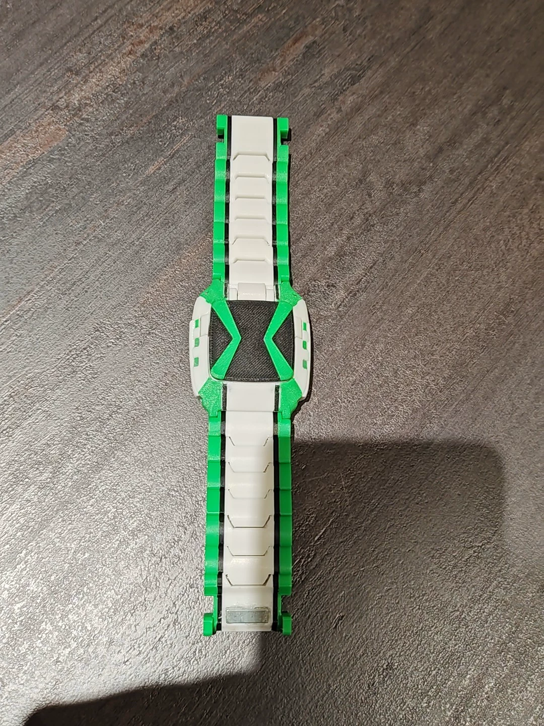 Ben 10 Ultimatrix V2 (Albedo Ultimate Omnitrix – Prop Version) photo review