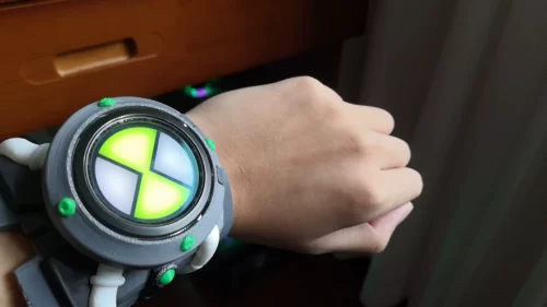 Ben 10 Ultimatrix V2 (Albedo Ultimate Omnitrix – Prop Version) photo review