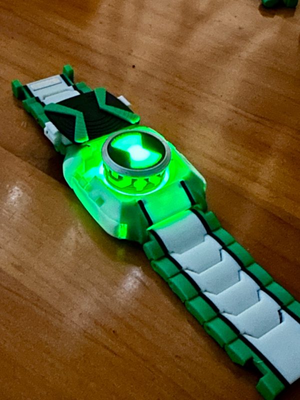 en 10 Omnitrix Evolution (4th Generation) Cosplay Prop - Image 4