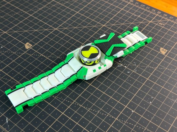 en 10 Omnitrix Evolution (4th Generation) Cosplay Prop - Image 2
