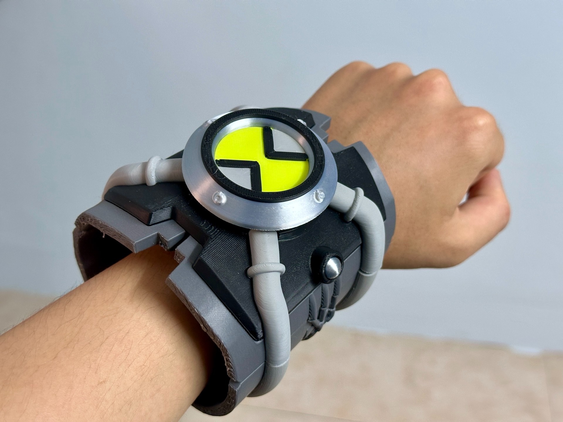 Ben 10 “Race Against Time” Omnitrix (First Live-Action Edition) - Image 8