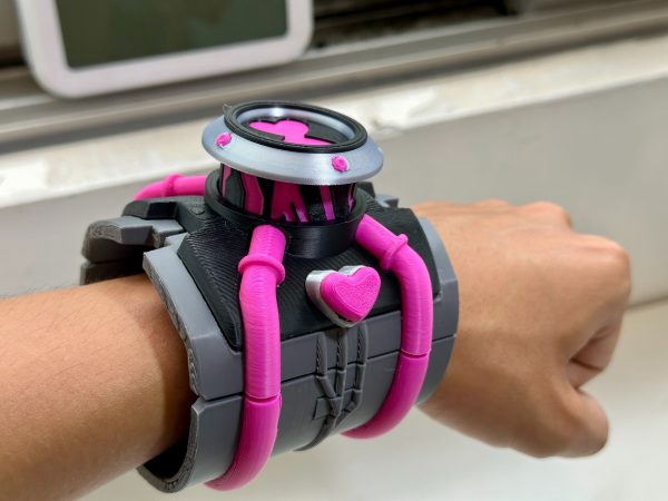 Ben 10 “Race Against Time” Omnitrix (Collector’s Edition ❤️) - Image 3
