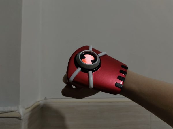 Ben 10 Ultimatrix V2 (Albedo Ultimate Omnitrix – Prop Version) - Image 6