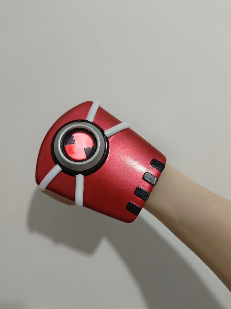 Ben 10 Ultimatrix V2 (Albedo Ultimate Omnitrix – Prop Version) photo review